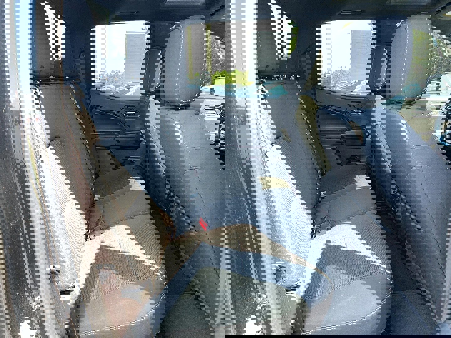 Used 2024 GMC Canyon Elevation w/ Convenience Package image 27