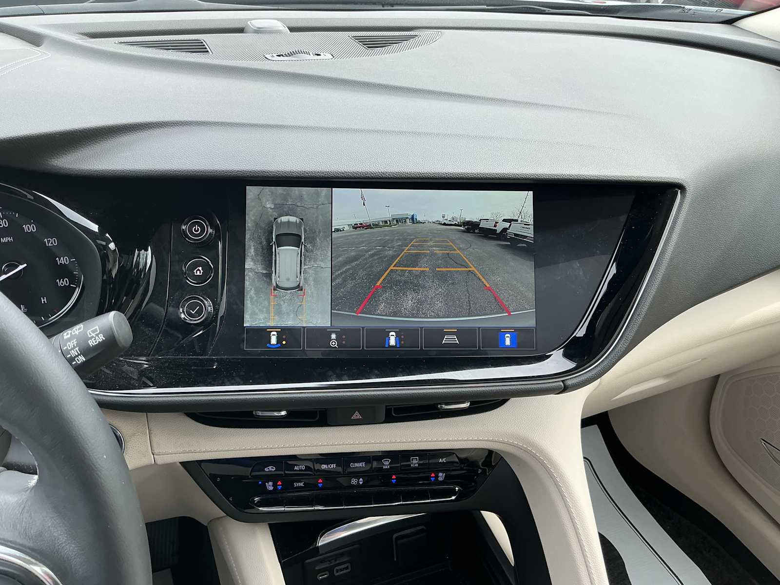 Used 2023 Buick Envision Avenir image 13