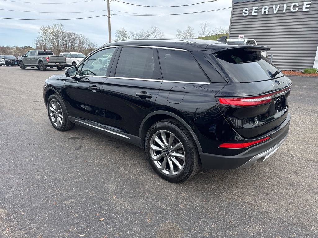 Used 2022 Lincoln Corsair AWD w/ Premium Package image 7