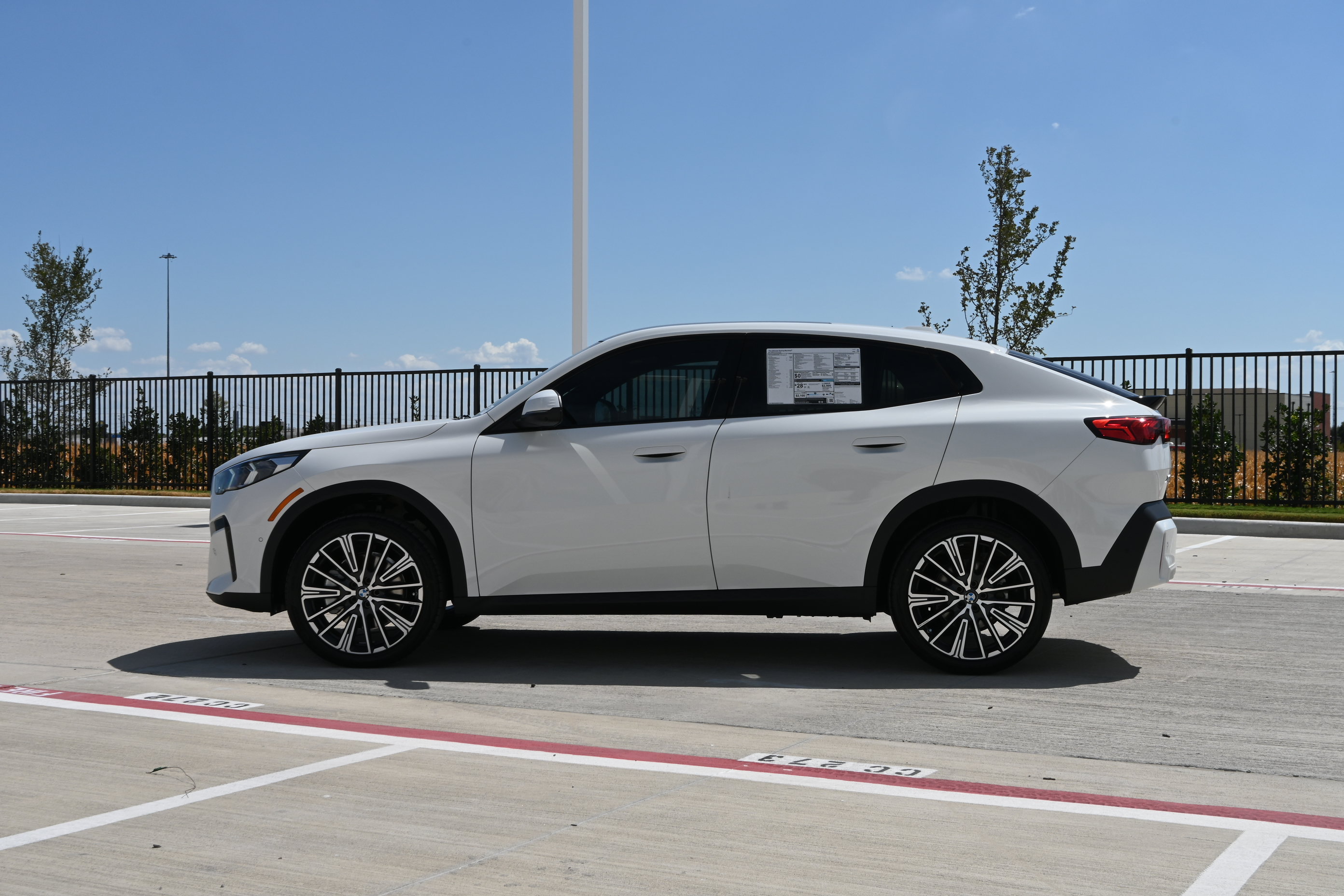 New 2027 BMW X2 xDrive28i AWD/4WD image 5