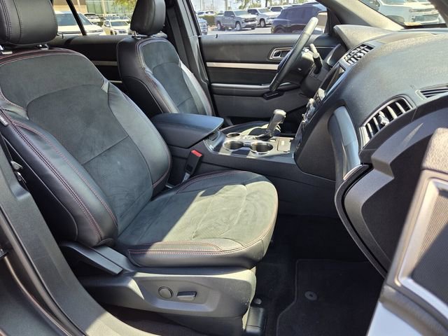 Used 2019 Ford Explorer XLT w/ Equipment Group 202A image 23