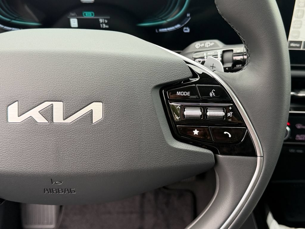 New 2026 Kia Niro EX w/ EX Premium Package FWD image 17