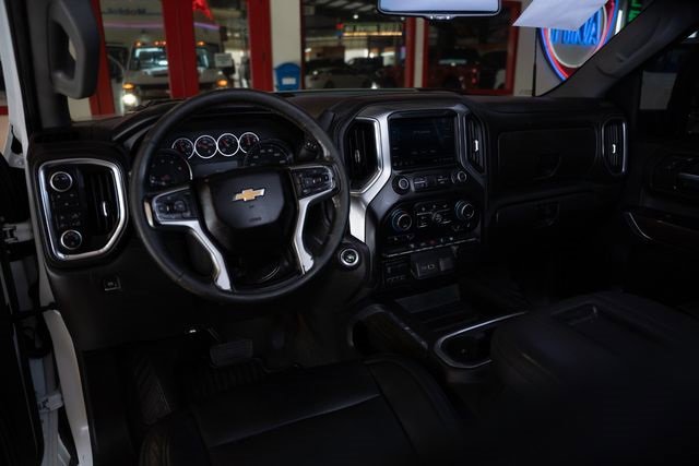 Used 2022 Chevrolet Silverado 3500 LT w/ Convenience Package image 26