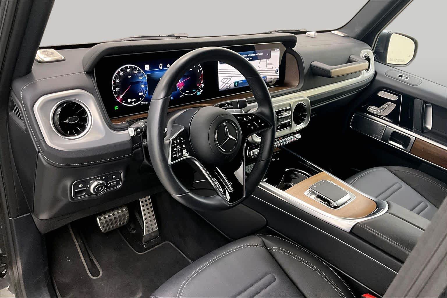 Used 2025 Mercedes-Benz G 550 image 17