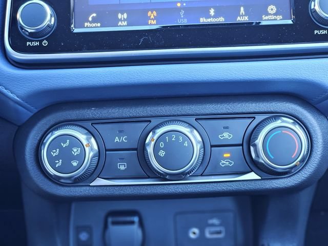 New 2025 Nissan Versa SV w/ Trunk Package FWD image 23