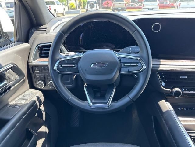 Used 2025 Chevrolet Tahoe Z71 AWD/4WD image 10