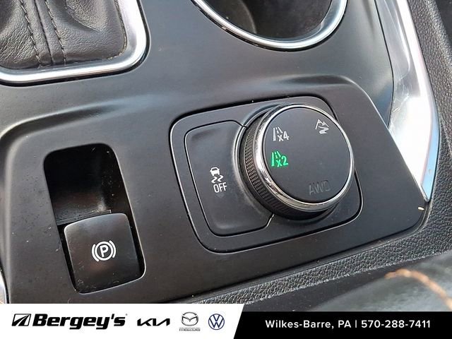 Used 2020 Chevrolet Traverse LT w/ LPO, Floor Liner Package image 26