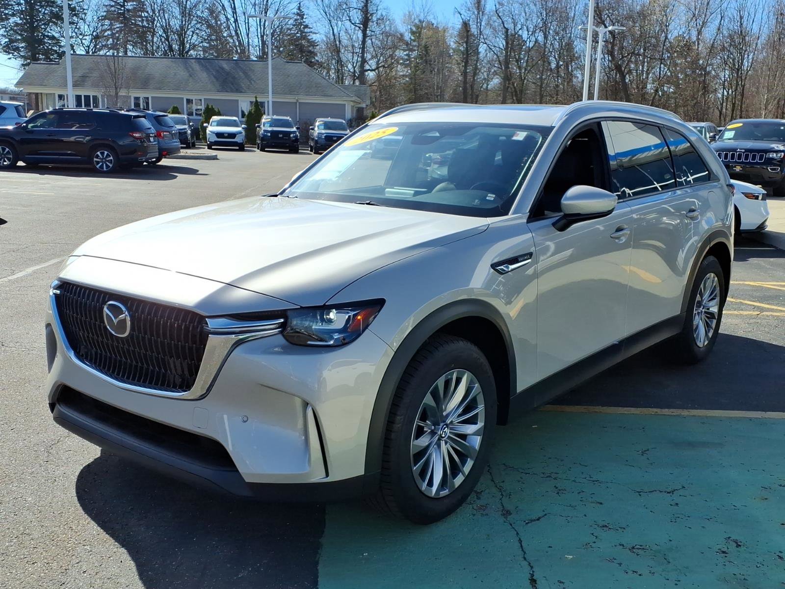 Used 2025 MAZDA CX-90 3.3 Turbo w/ Preferred Package image 3