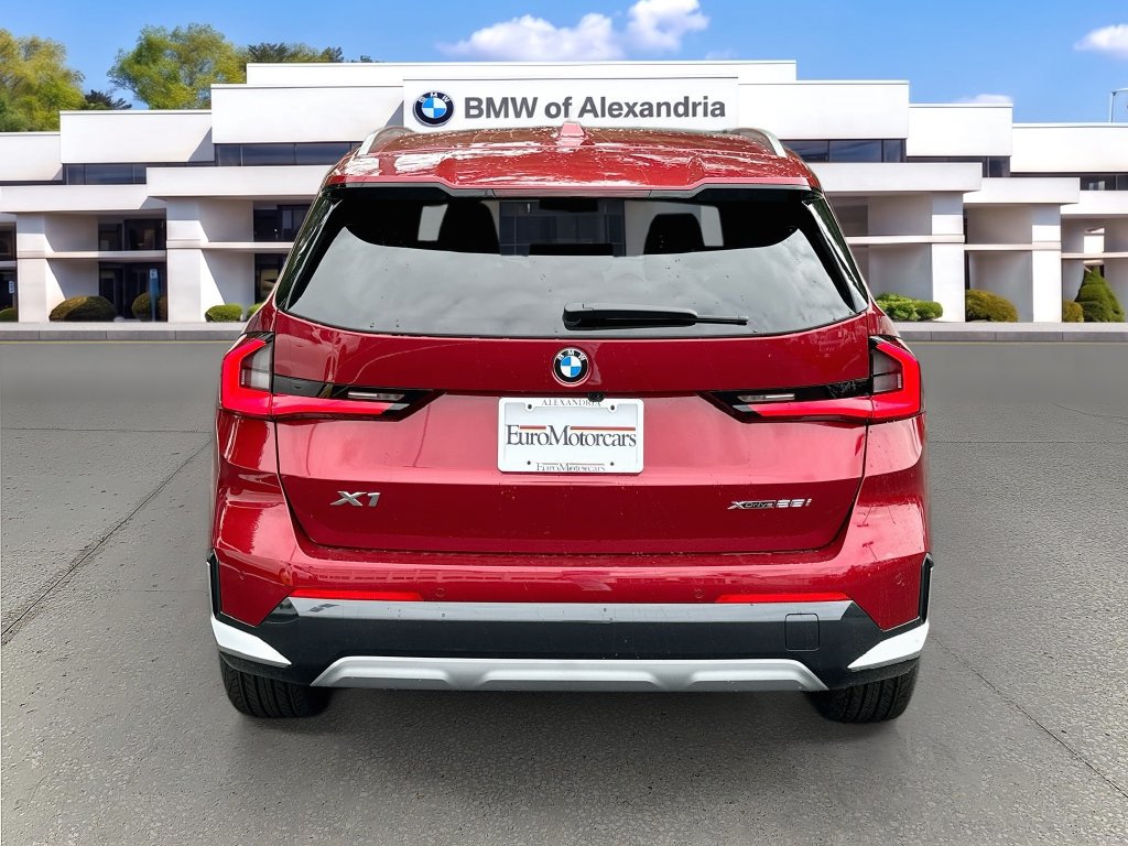 New 2027 BMW X1 xDrive28i AWD/4WD image 6