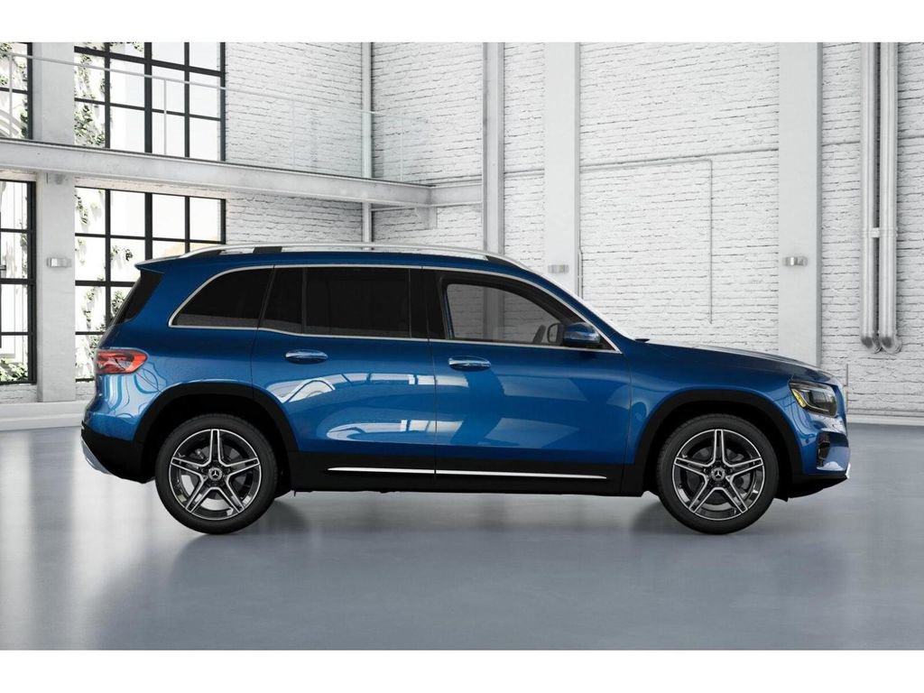 New 2026 Mercedes-Benz GLB 250 4MATIC image 2