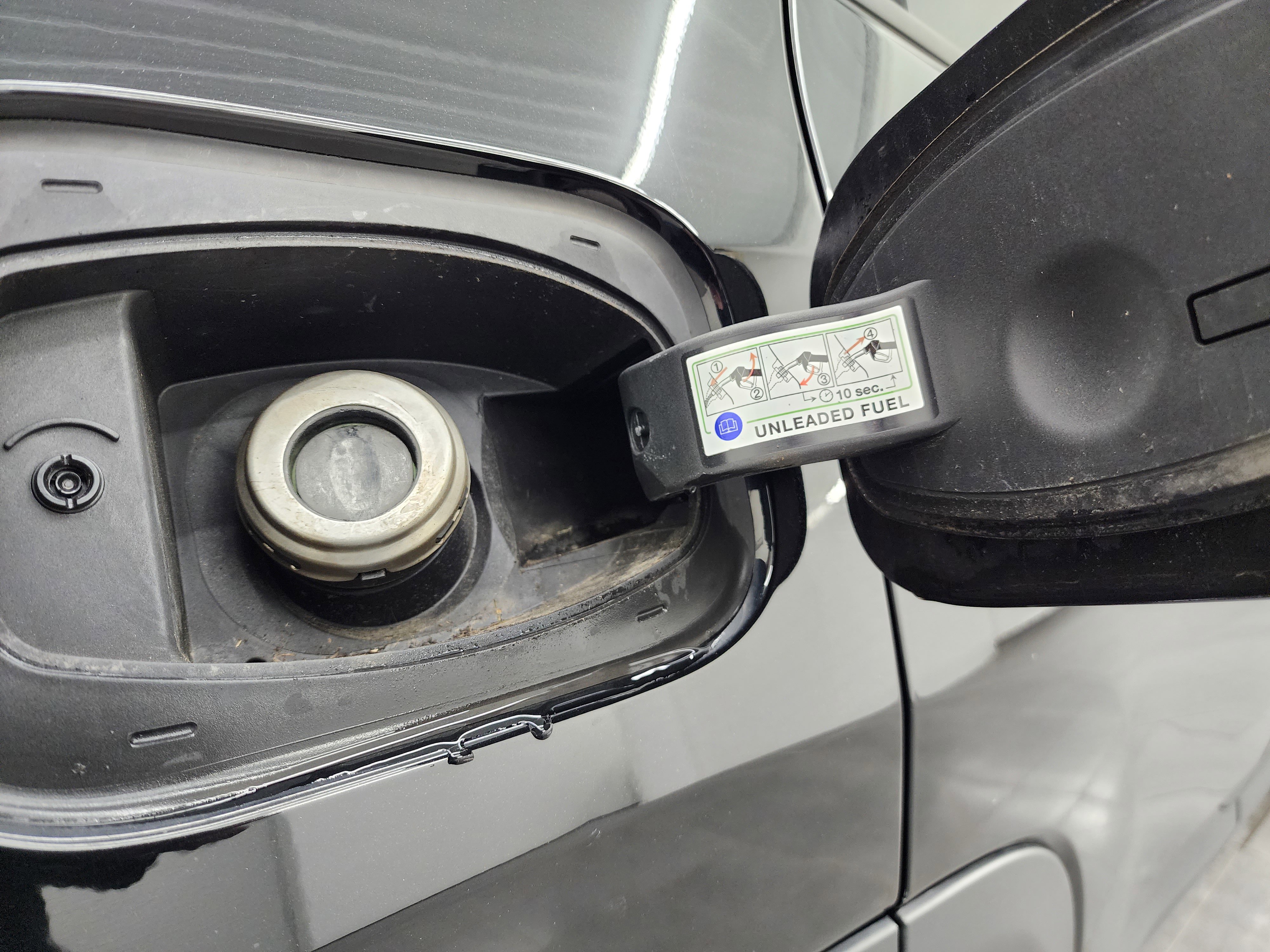 Used 2017 Jeep Compass Sport w/ Cold Weather Group image 27