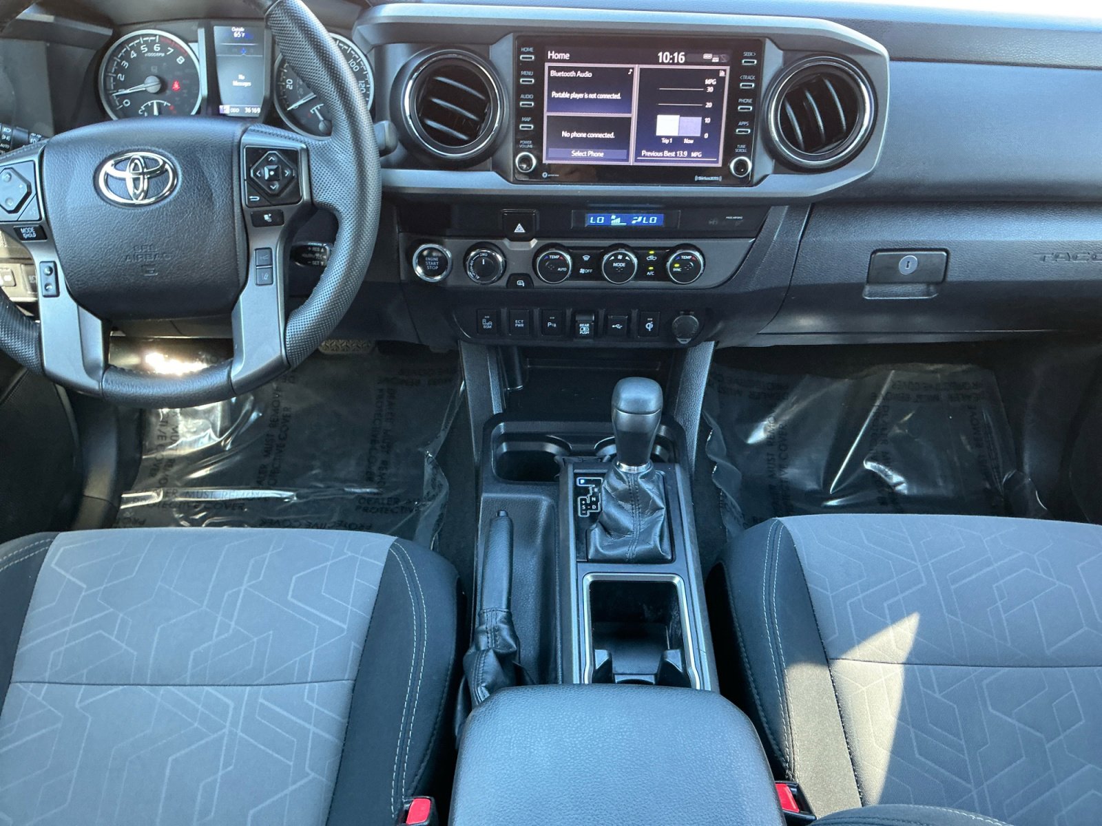 Used 2022 Toyota Tacoma TRD Off-Road w/ Technology Package image 10