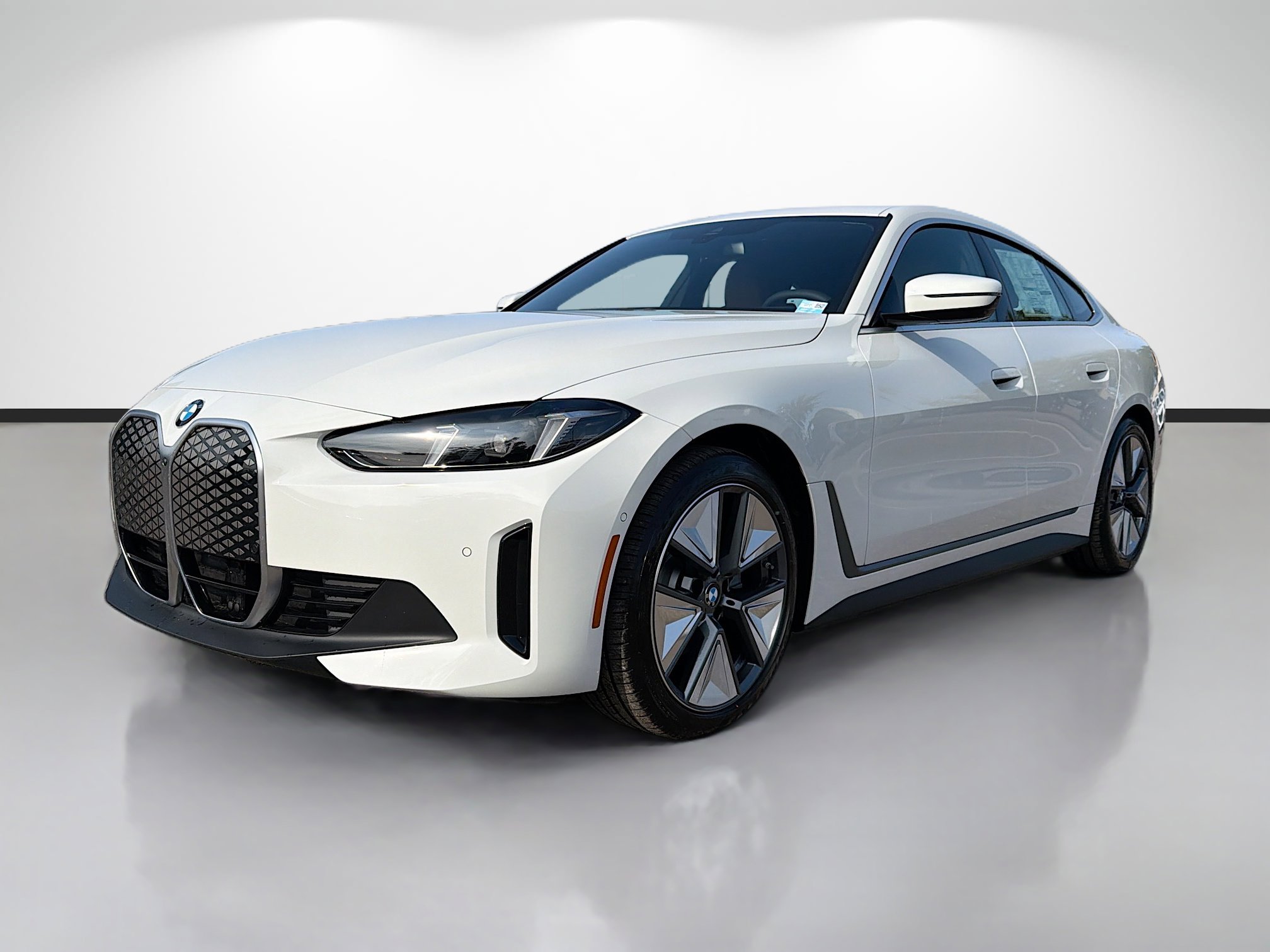 New 2026 BMW i4 eDrive40 w/ Parking Assistance Package image 7