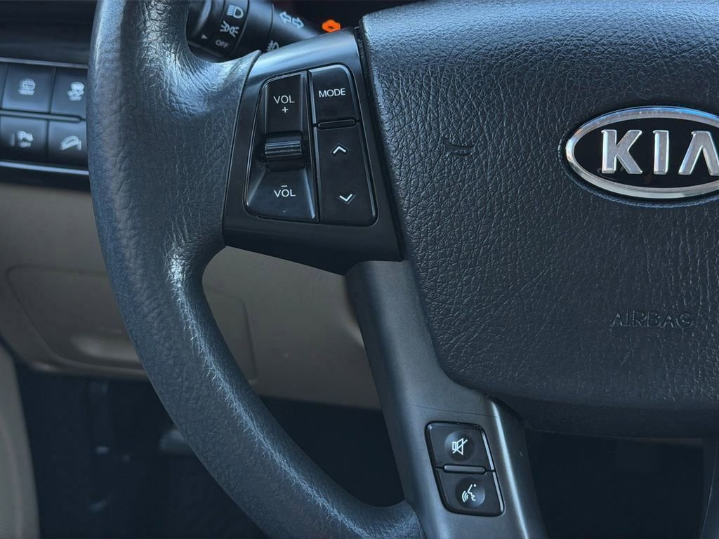 Used 2012 Kia Sorento LX w/ Convenience Pkg image 17