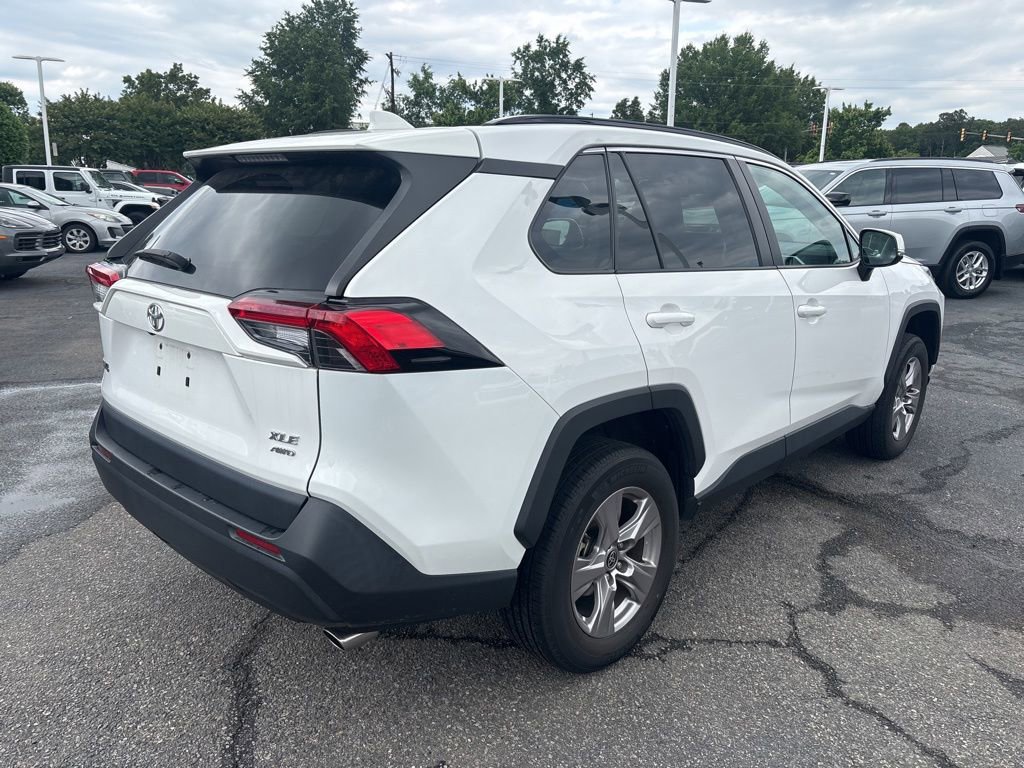 Used 2023 Toyota RAV4 XLE AWD/4WD image 6