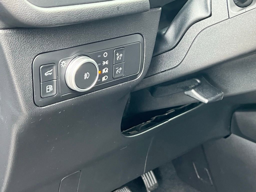 Used 2022 Ford Escape SEL image 25