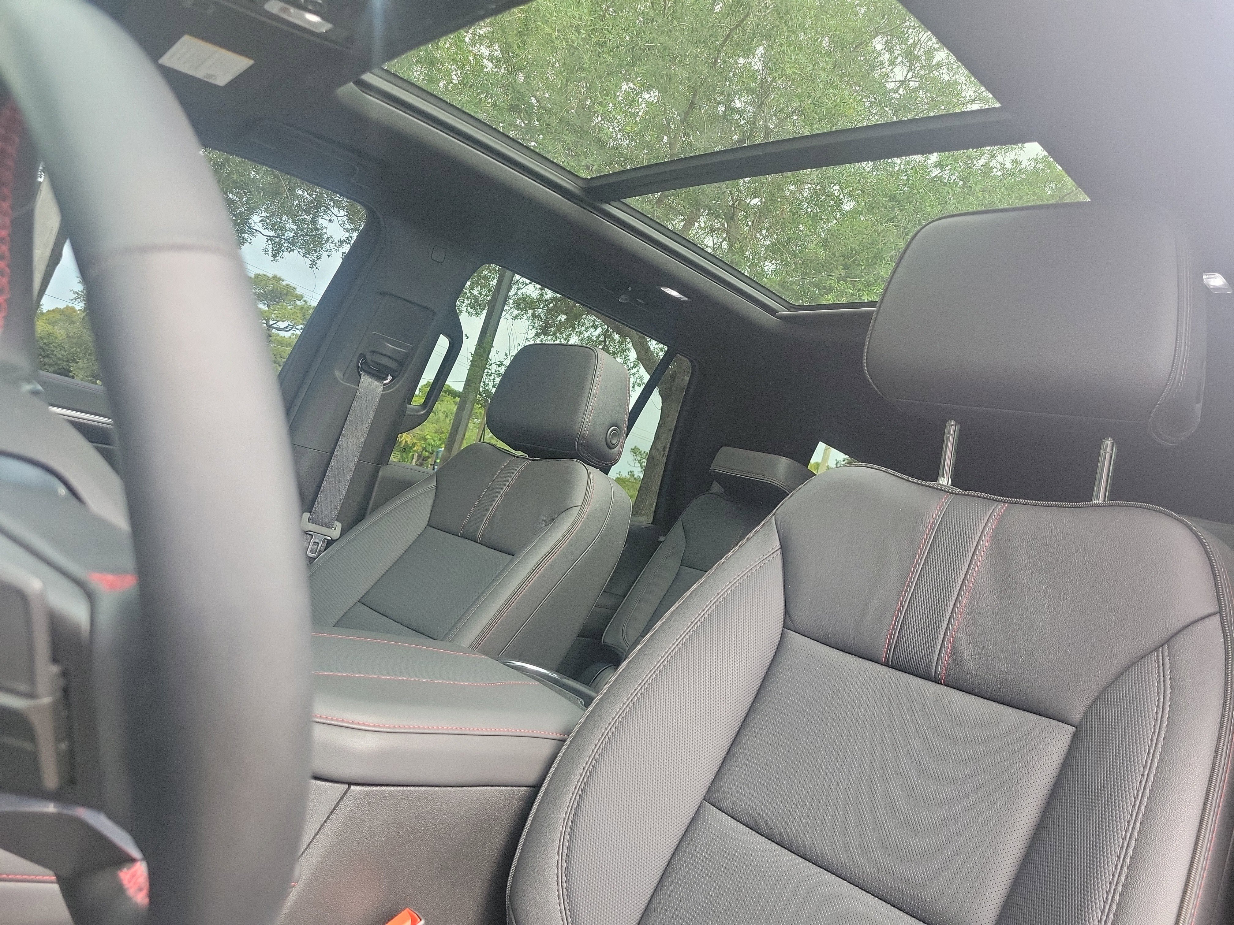 Used 2025 Chevrolet Tahoe RST w/ Comfort Package RWD image 21