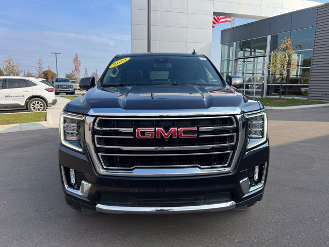Used 2024 GMC Yukon SLT w/ SLT Luxury Package AWD/4WD image 2