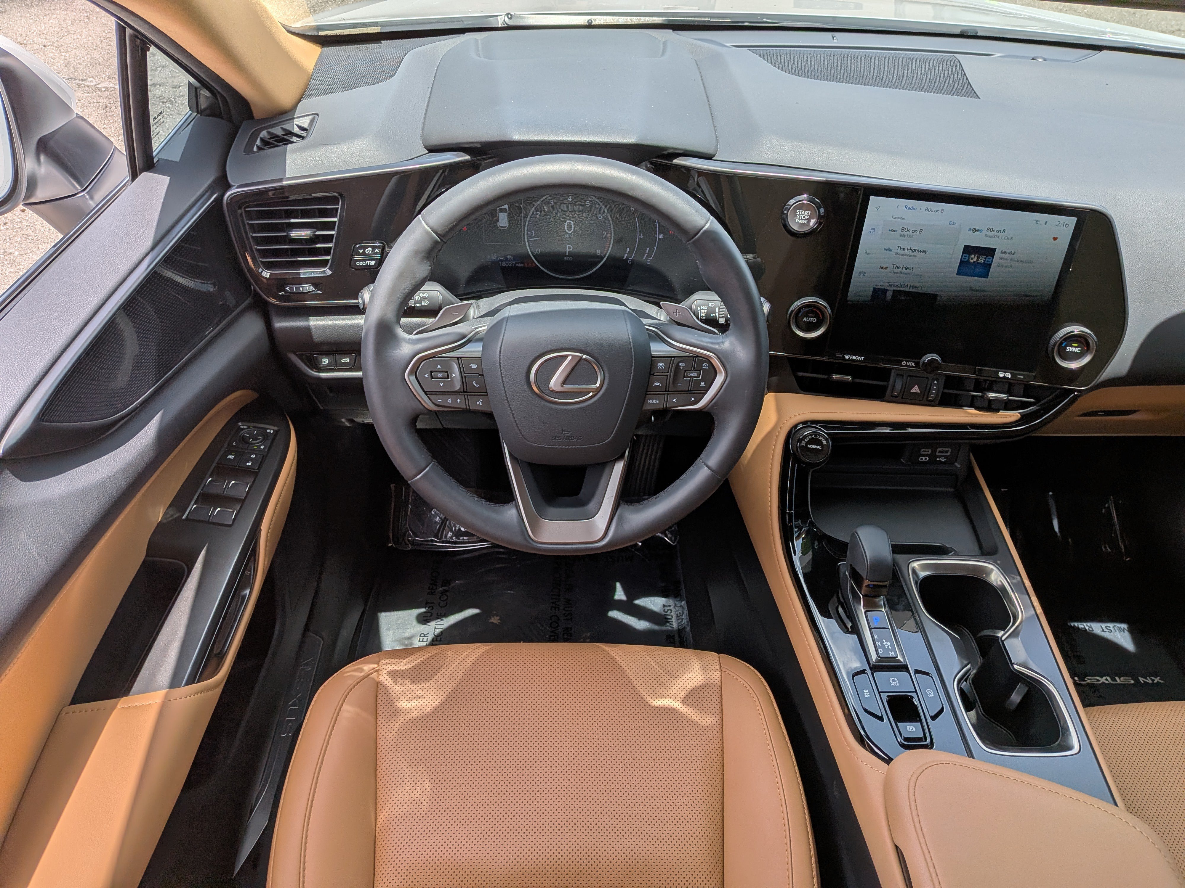 Used 2024 Lexus NX 250 FWD w/ Towing Package (2000 Lbs) image 18