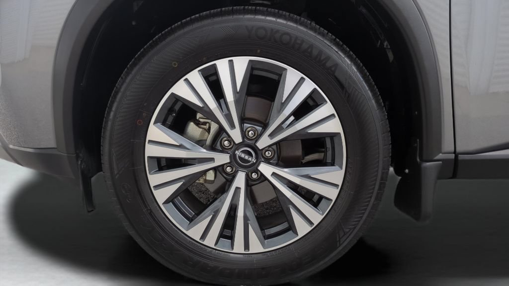 Certified 2023 Nissan Rogue SV AWD/4WD image 24