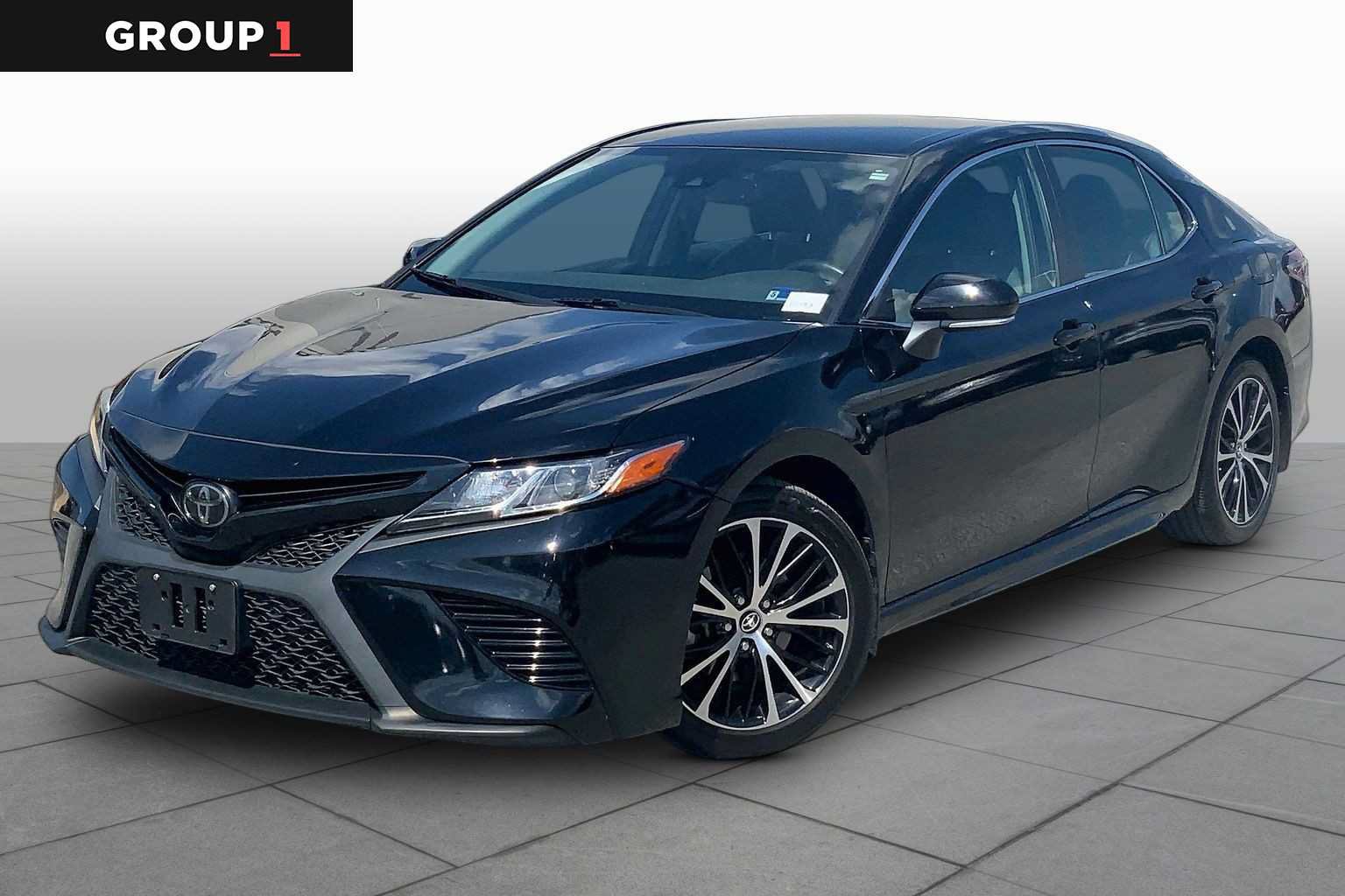 Used 2019 Toyota Camry SE w/ Convenience Package