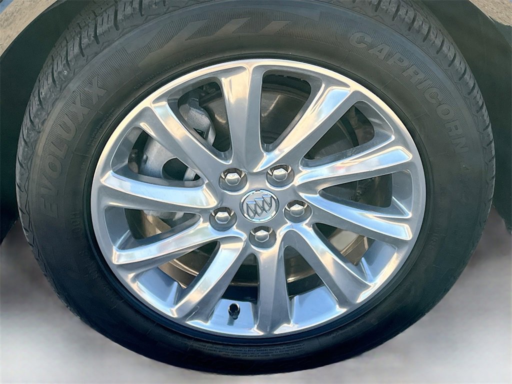 Used 2020 Buick Envision Essence image 32