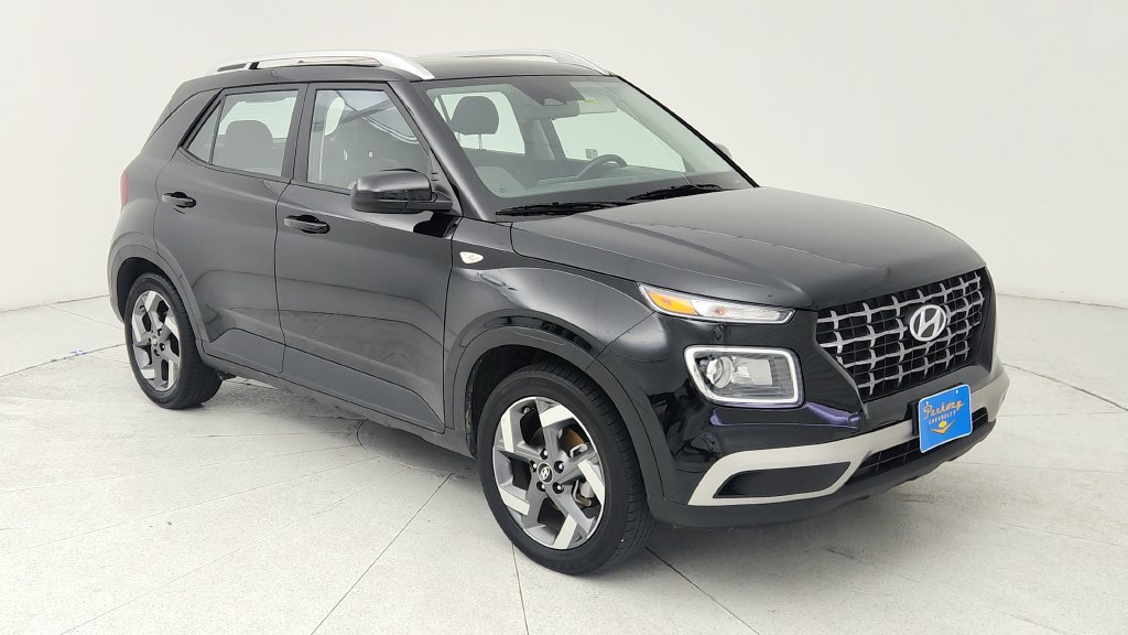 Used 2025 Hyundai Venue SEL FWD image 1