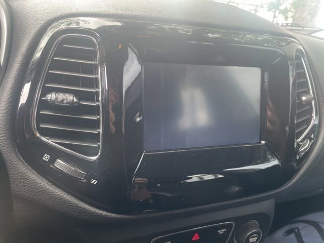 Used 2018 Jeep Compass Altitude w/ Popular Equipment Group image 12