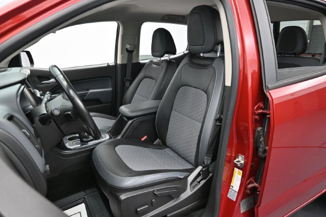 Used 2016 Chevrolet Colorado Z71 AWD/4WD image 11