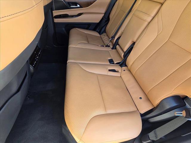 Used 2023 Lexus LX 600 4WD w/ Appearance Package image 18