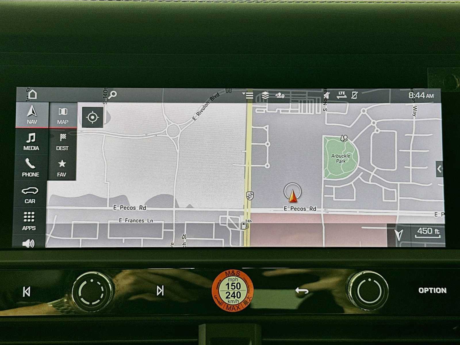 Certified 2026 Porsche Macan AWD/4WD image 18