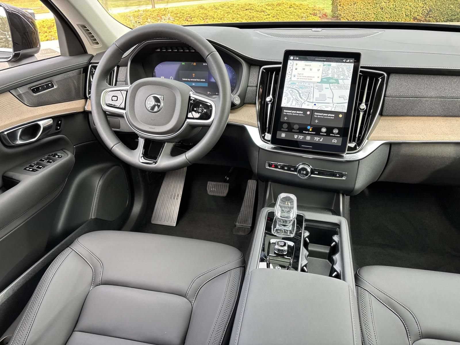 New 2026 Volvo XC90 B6 Plus w/ Protection Package Premier AWD/4WD image 30