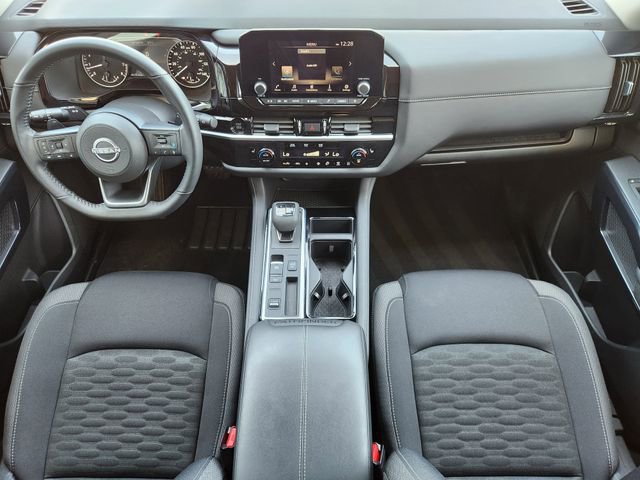 Certified 2025 Nissan Pathfinder SV image 20