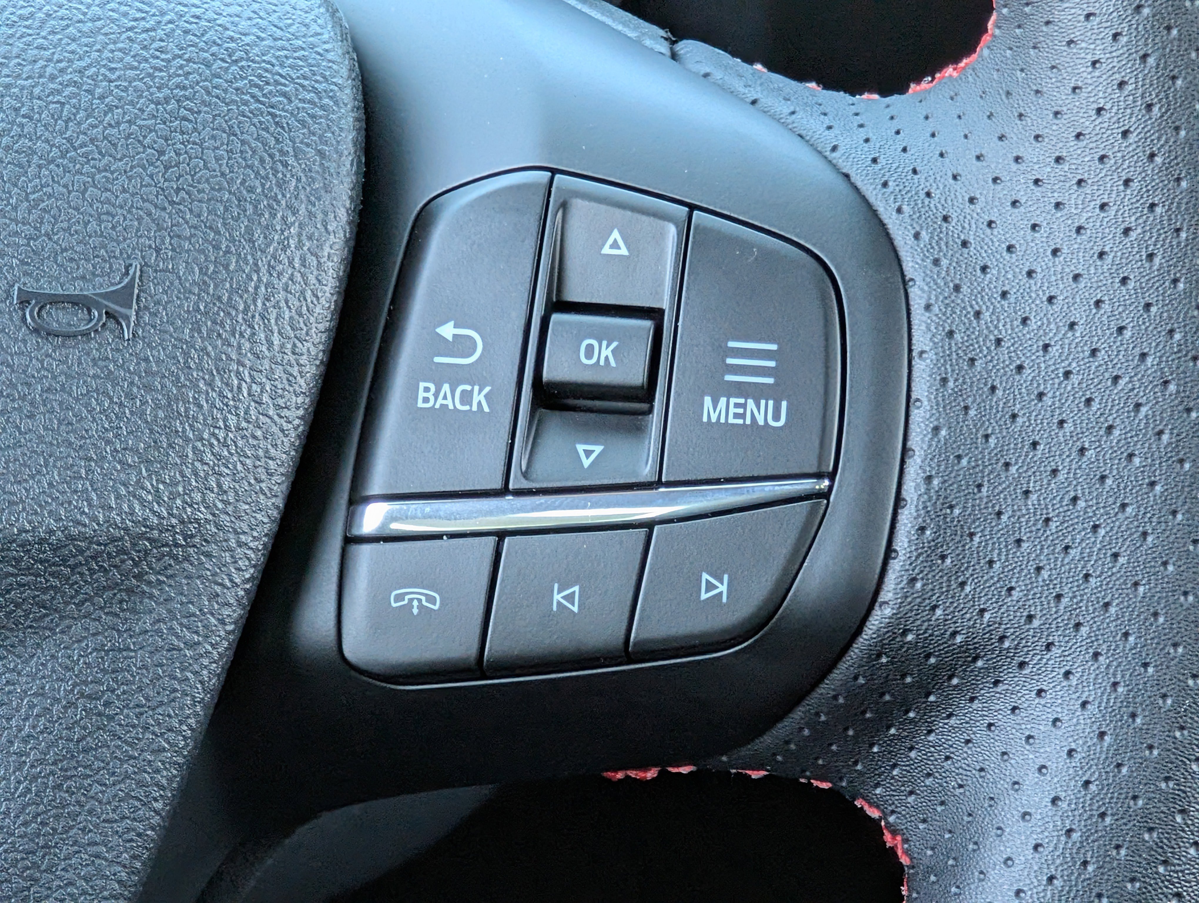 New 2026 Ford Escape ST-Line w/ Tech Pack #1 FWD image 14