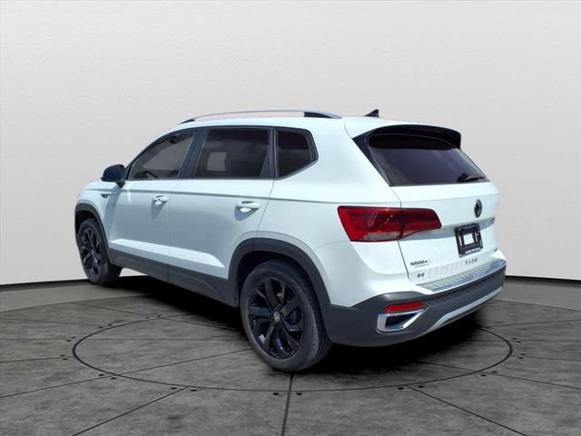 Used 2023 Volkswagen Taos SE w/ Black Wheel Package AWD/4WD image 6