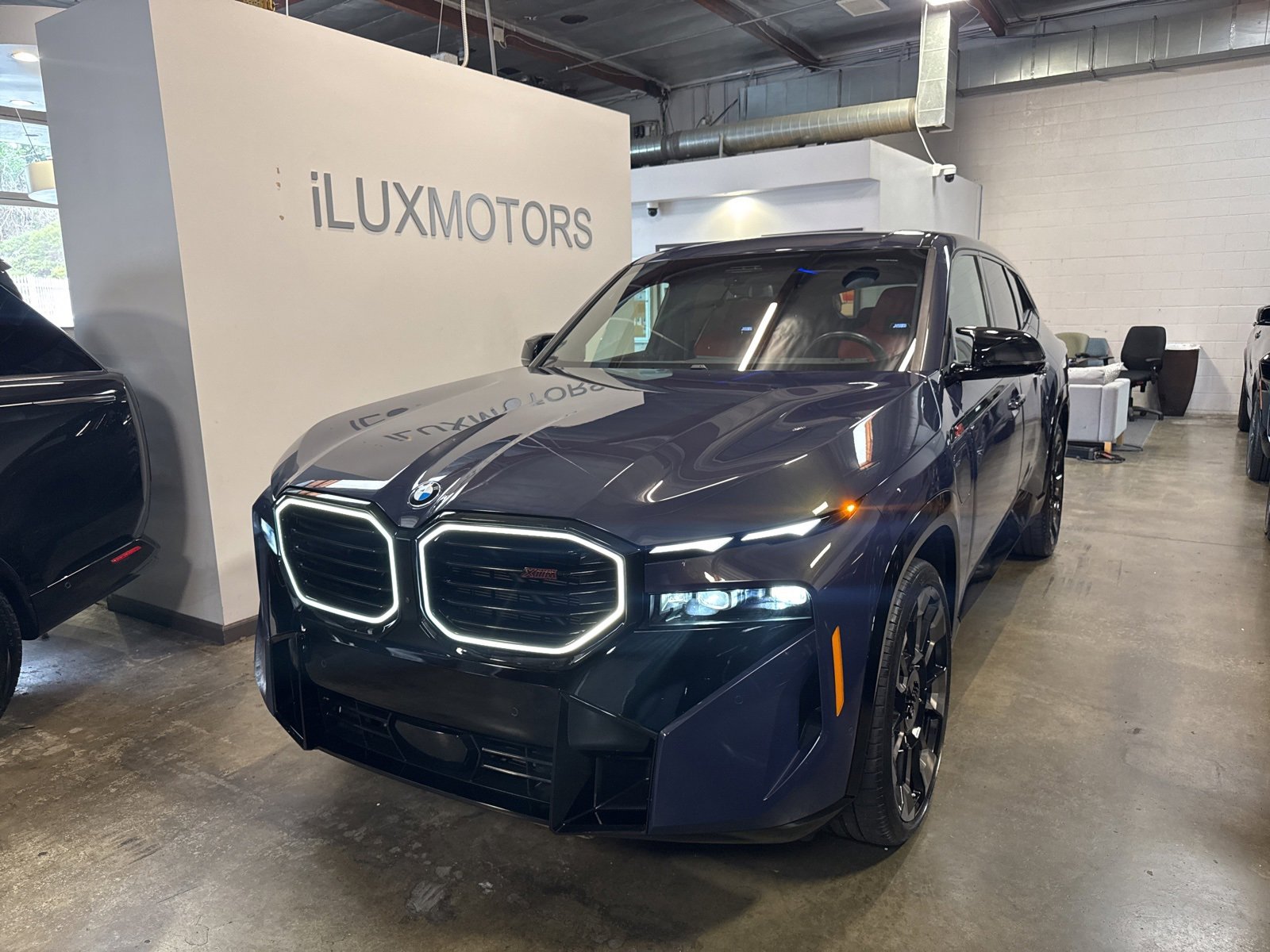 Used 2024 BMW XM Label Red image 1