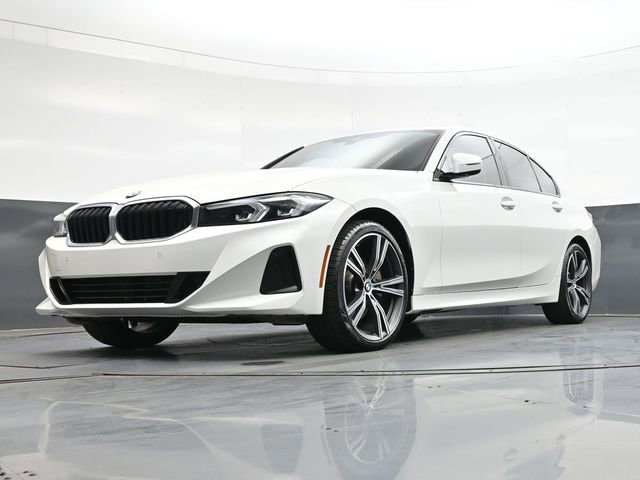 Used 2023 BMW 330i Sedan w/ Premium Package image 40