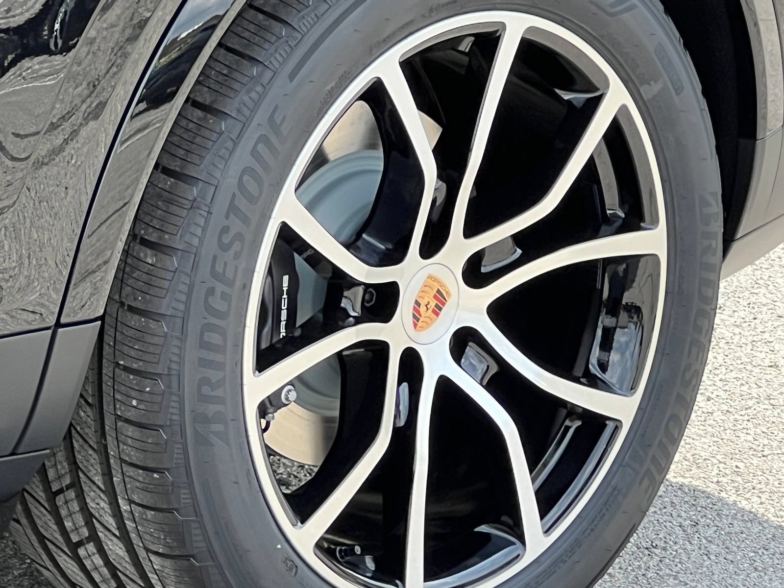 New 2026 Porsche Cayenne Coupe AWD/4WD image 12