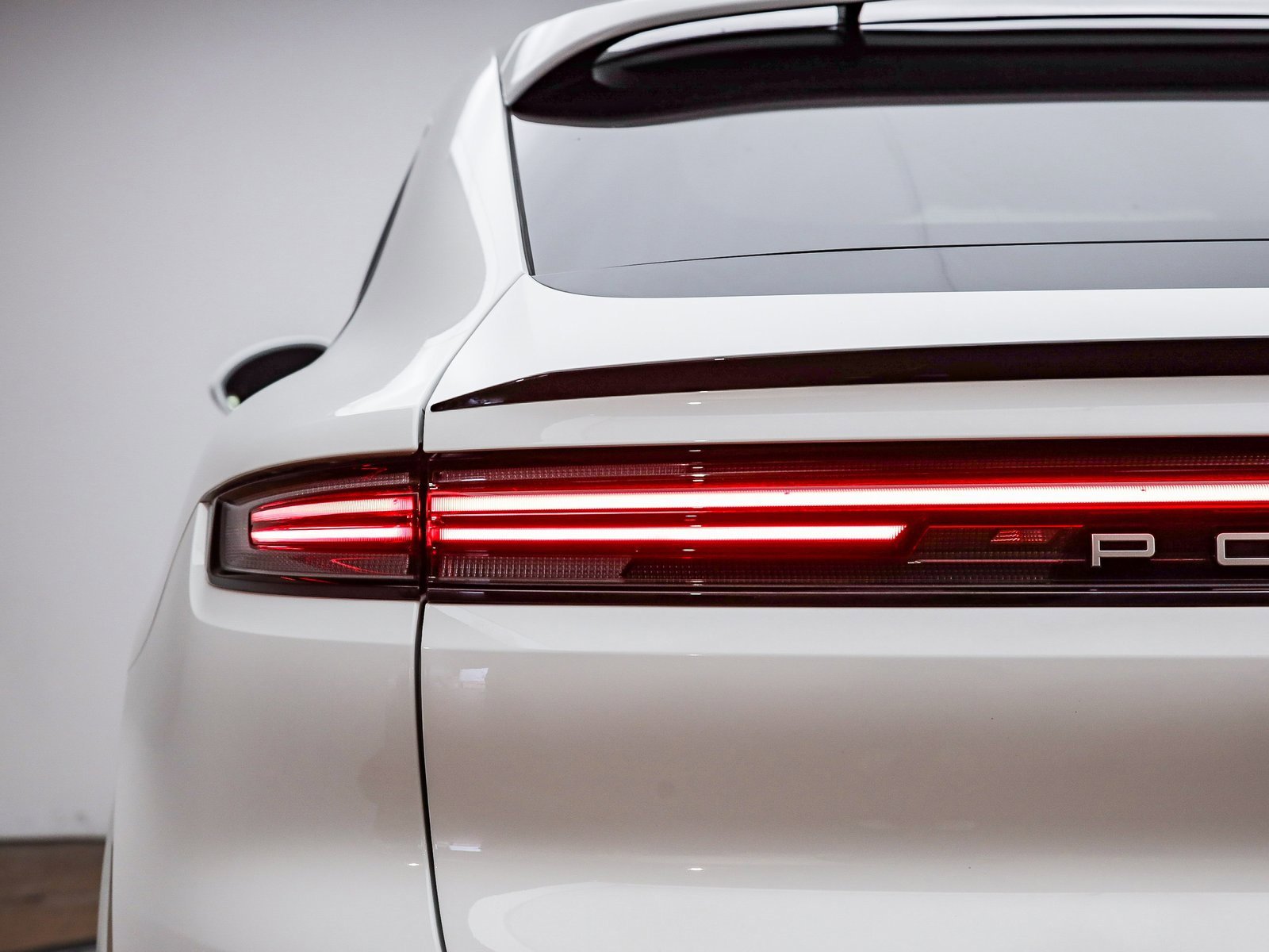 Certified 2025 Porsche Cayenne S image 8