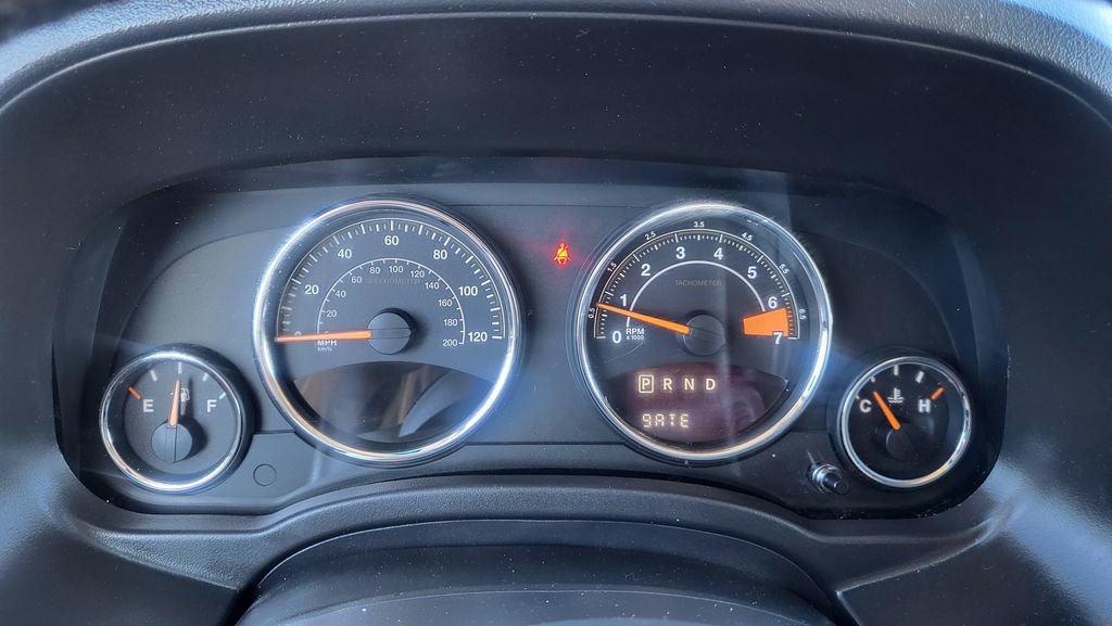 Used 2016 Jeep Compass Latitude image 28