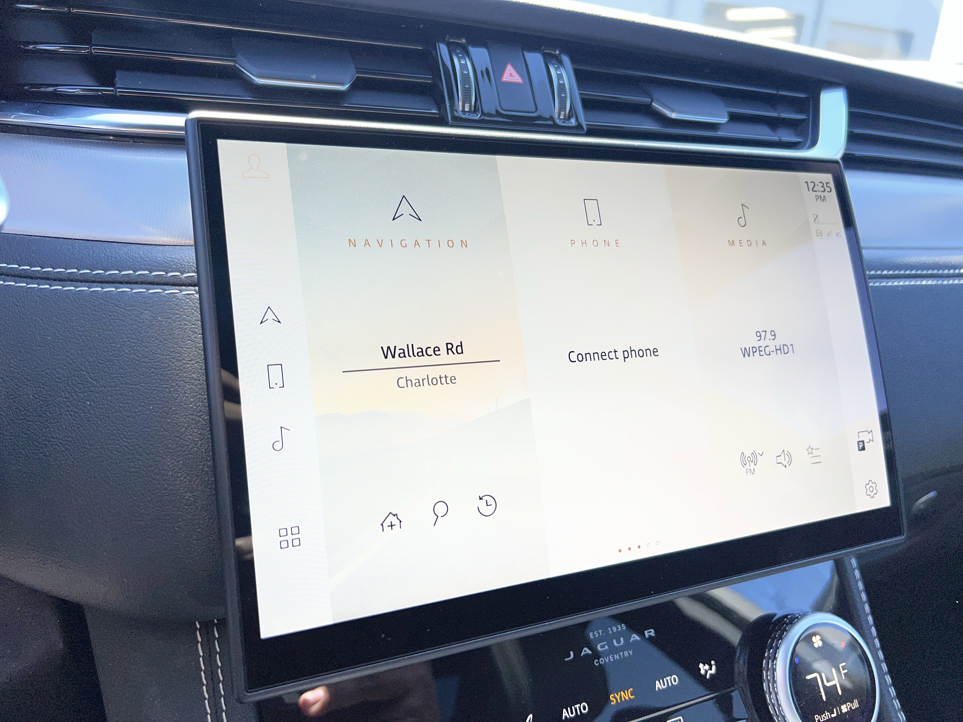 Certified 2025 Jaguar F-PACE R-Dynamic S image 23