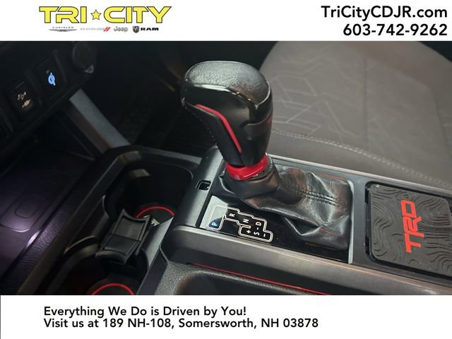 Used 2018 Toyota Tacoma TRD Sport w/ Technology Package image 28