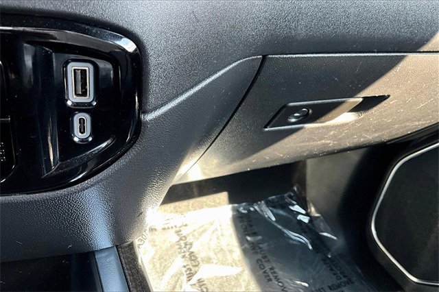 Used 2023 Chevrolet Silverado 1500 RST image 16