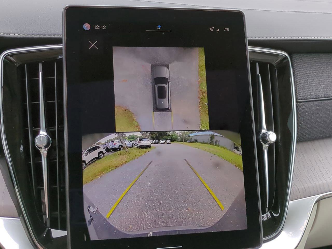 New 2026 Volvo XC90 B6 Ultra w/ Protection Package image 17