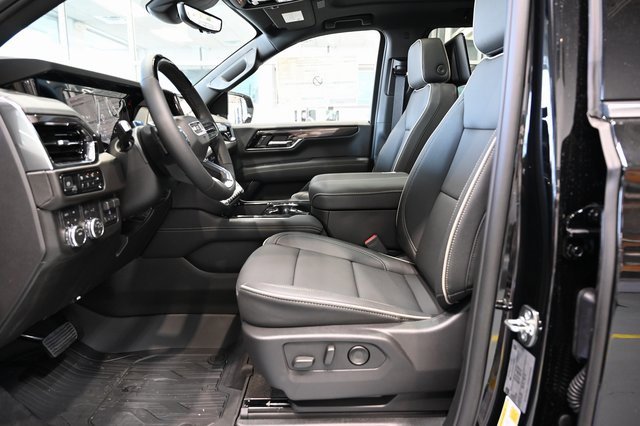 New 2026 GMC Yukon XL Elevation w/ Elevation Premium Package image 9