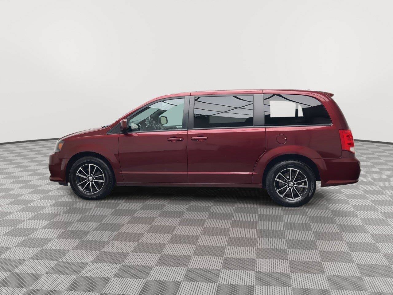 Used 2019 Dodge Grand Caravan GT FWD image 30