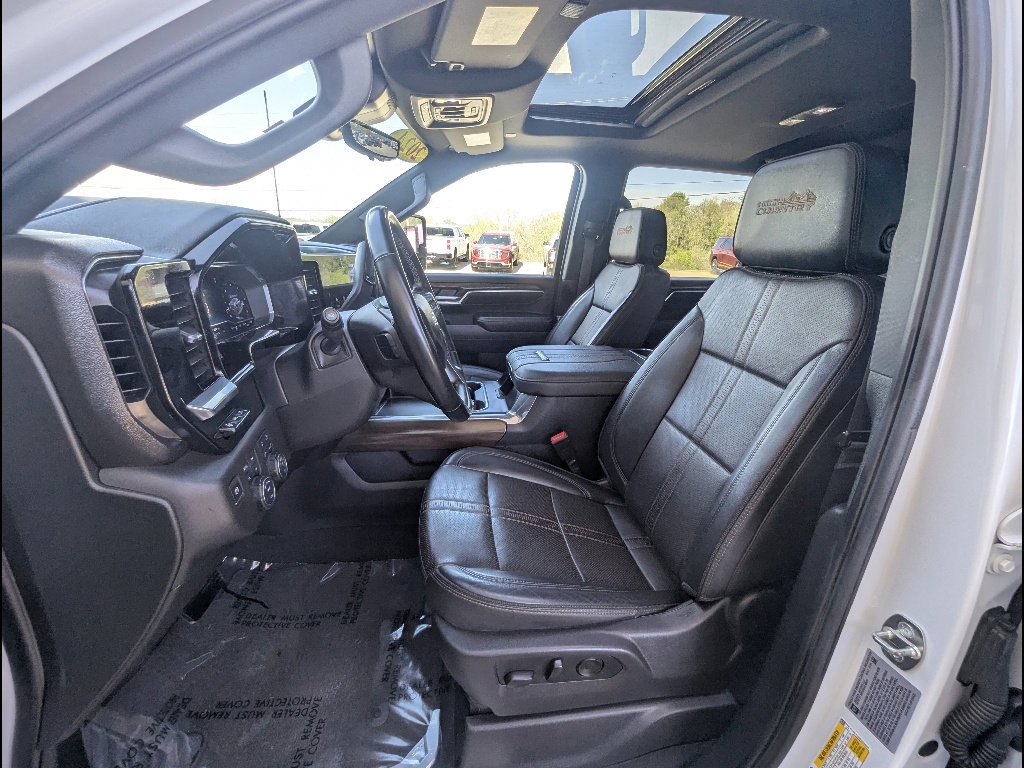 Used 2024 Chevrolet Silverado 2500 High Country w/ High Country Premium Package image 22