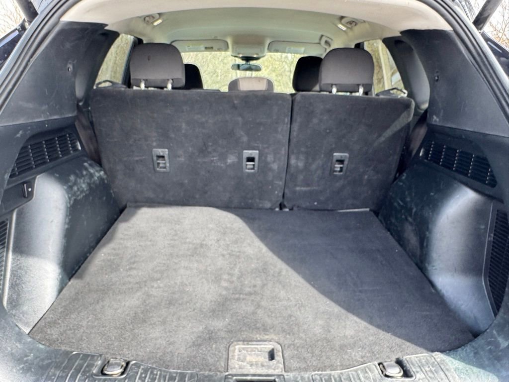 Used 2022 Ford Escape SE w/ Convenience Package FWD image 32