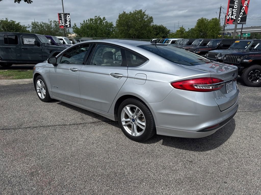 Used 2018 Ford Fusion S FWD image 16