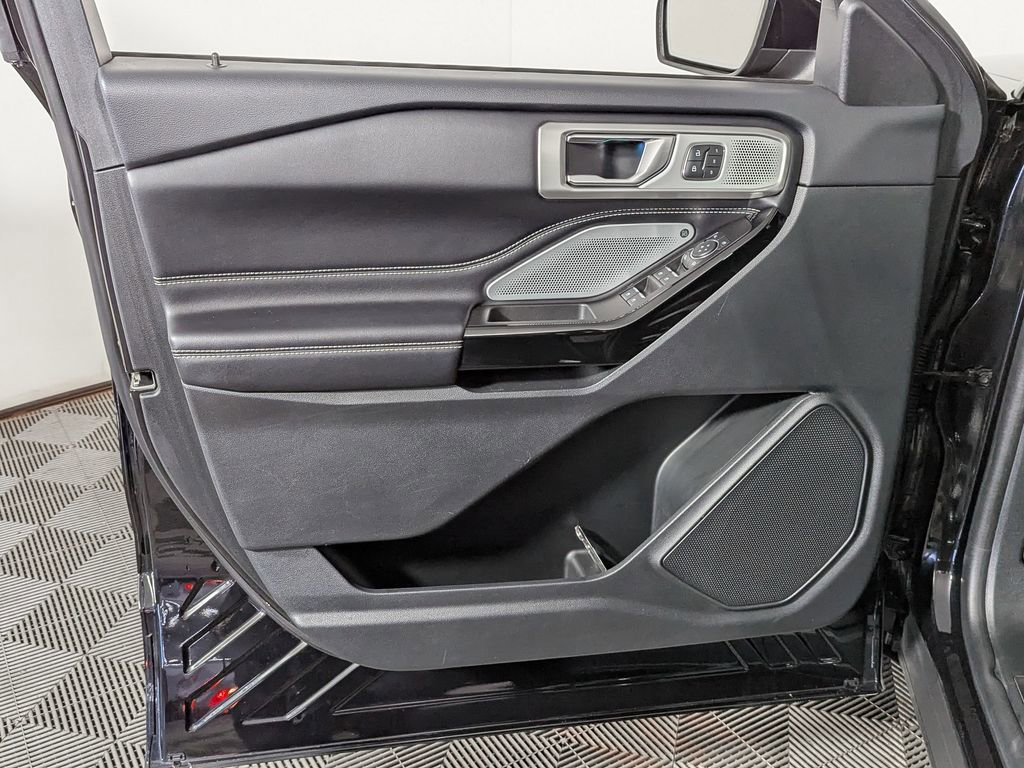 Used 2022 Ford Explorer ST w/ Equipment Group 401A image 16